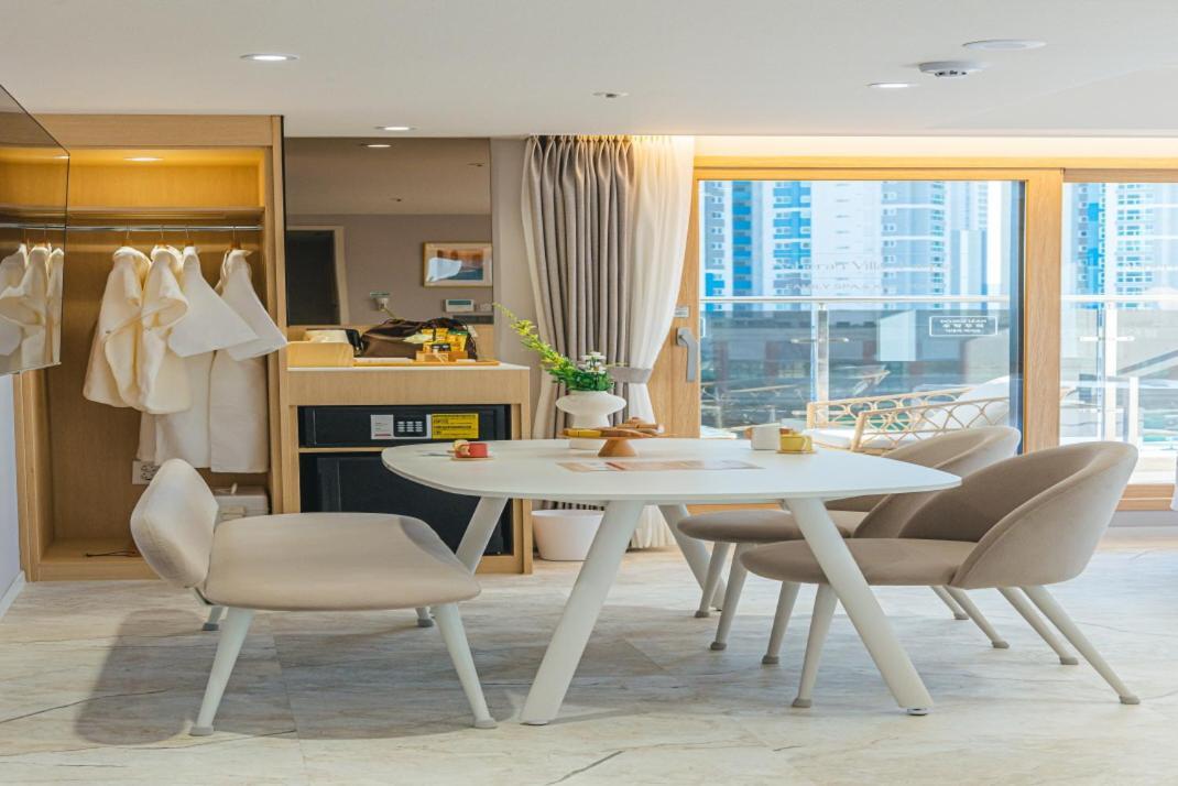 Asherah Villa D' Aqua Hotel 金海市 エクステリア 写真